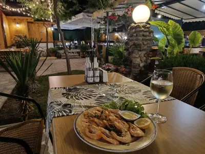 Bistro/Guesthouse KIPARIS