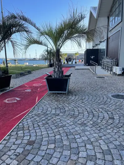 DOCK 5 Night Club