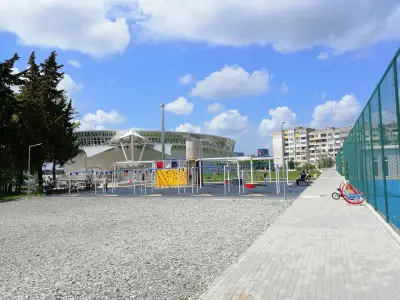 Парк Арена ОЗК (Плувен басейн „Славейков“)