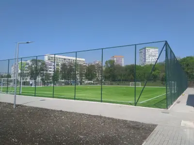 Парк Арена ОЗК (Плувен басейн „Славейков“)