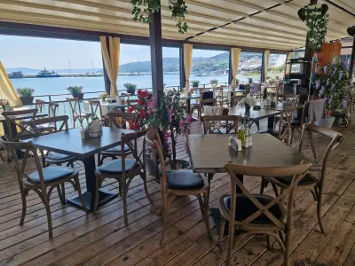 Restaurant "Rhomphaia"
