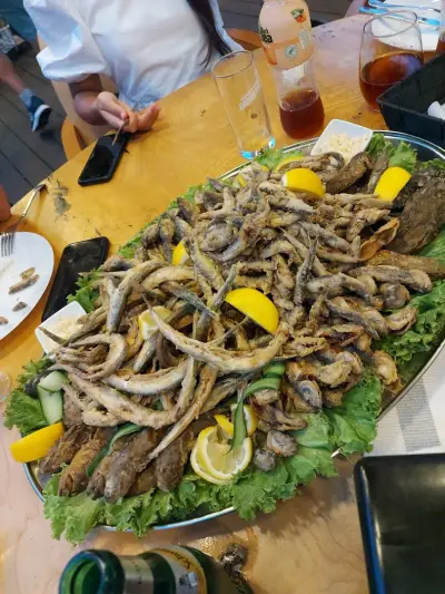 Restaurant "Rhomphaia"
