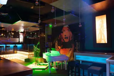 Hard Balls Bar