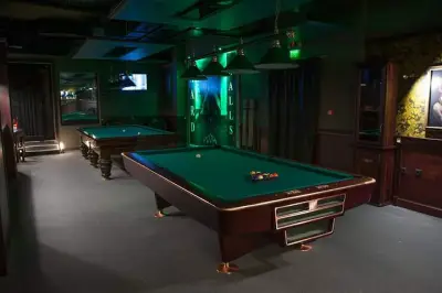 Hard Balls Bar