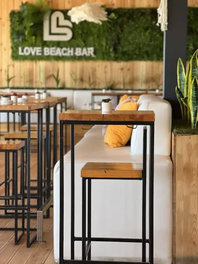 Love Beach Bar