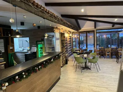 Pizza Bar & Grill El Mar