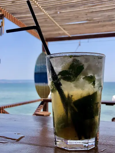 Beach Bar - End of the world