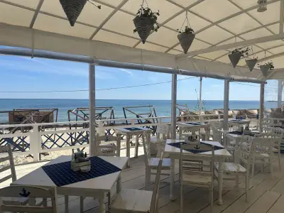 Bistro Crazy Beach