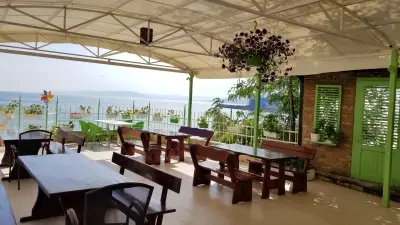 Oasis Beach Restaurant & Bar