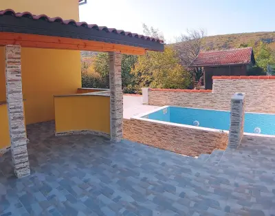 VILLA METATRON U DOMA