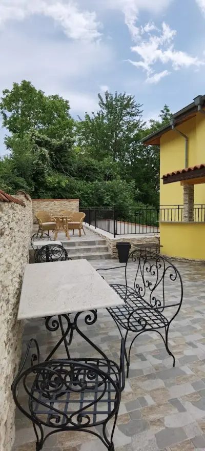 VILLA METATRON U DOMA