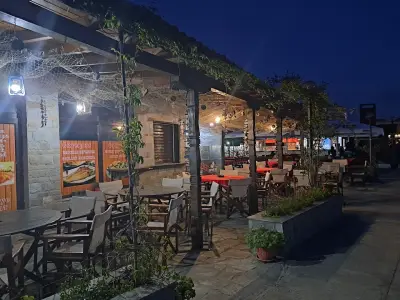 Барбекю и риба "БЪЧВАТА" BBQ & Fish “Buchvata”