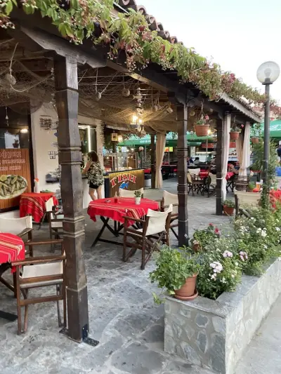 Барбекю и риба "БЪЧВАТА" BBQ & Fish “Buchvata”