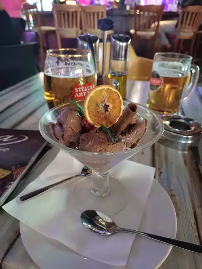 АРЕНА BAR & FOOD ARENA CLUB