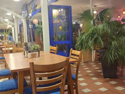 Las Palmas Bar and Dinner