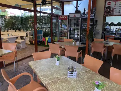 Fast food Golden dune Бързо хранене ресторант Златна дюна