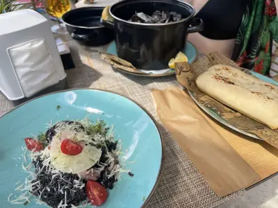 RICH Beach Bar & Restaurant