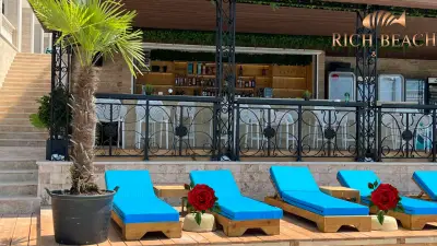 RICH Beach Bar & Restaurant