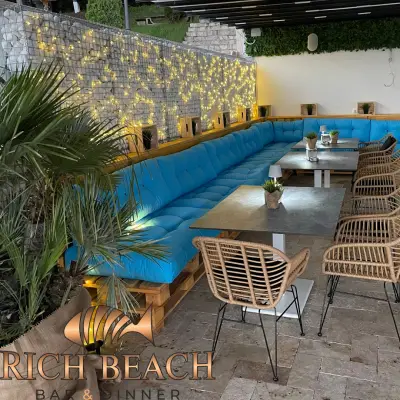 RICH Beach Bar & Restaurant