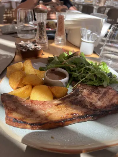Za Zú Lounge & Restaurant | Sunny Beach