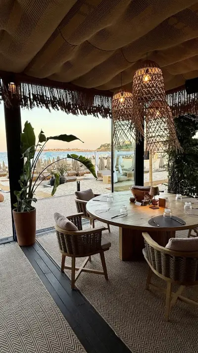 Oasis VIP Club - Restaurant