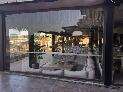 Oasis VIP Club - Restaurant