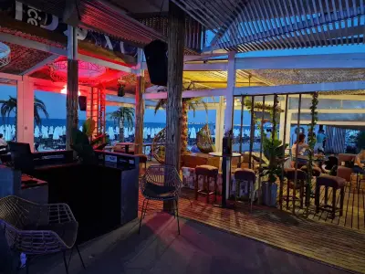 XO Beach Bar