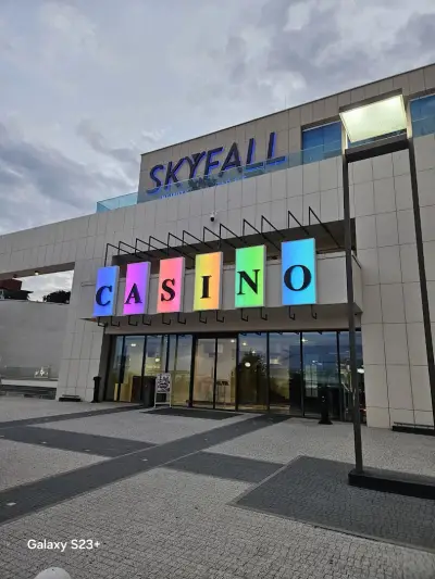 Skyfall Infinity Pool