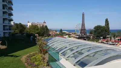 Skyfall Infinity Pool