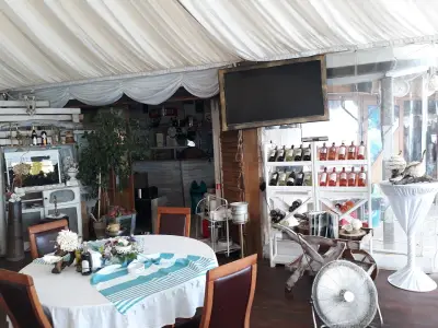 Laguna Restaurant
