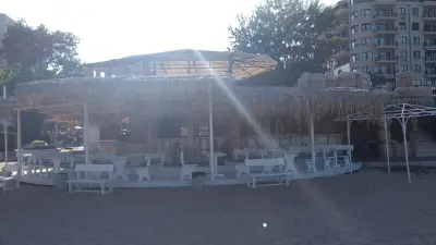 KINO BEACH BAR