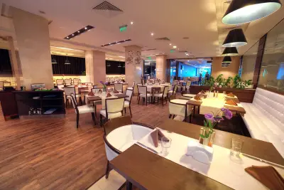 Tahini Kosher Restaurant