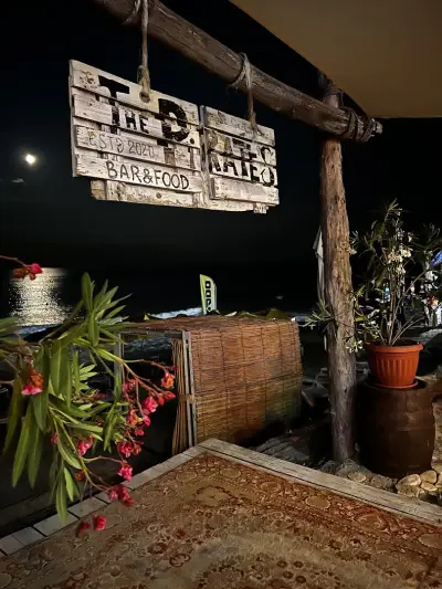 PIRATES Bar and Food