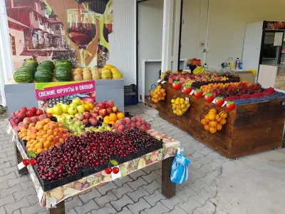 Плодове и зеленчуци Св.Влас (Фрукты и овощи)