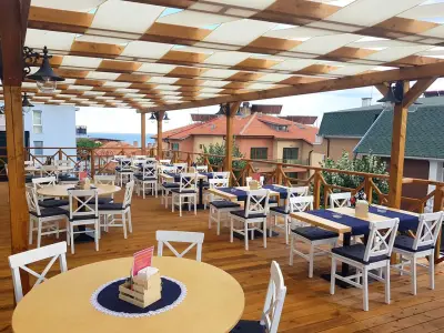 ADORA Bar & Dinner St. Vlas