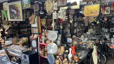 Антикварен магазин