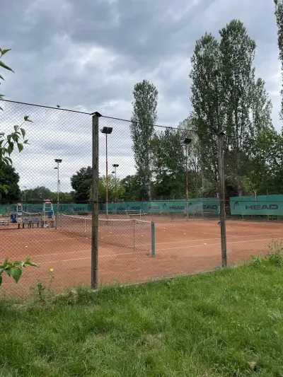 СК Лека атлетика и тенис Тракия