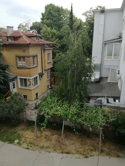 The Old House guest rooms and apartament