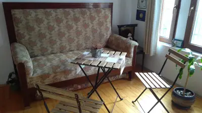 The Old House guest rooms and apartament