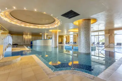 Sunset Resort Family