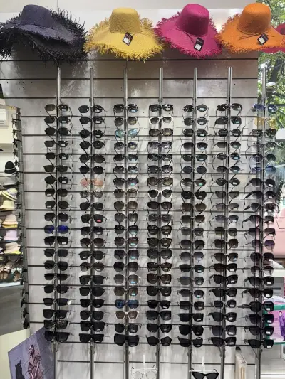 Магазин за дамски и мъжки аксесоари ByAccessories