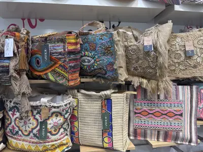 Магазин за дамски и мъжки аксесоари ByAccessories