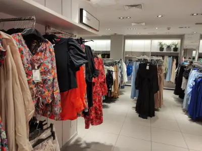 H&M