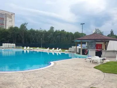 Комплекс Депс бар енд динър и басейн Норт бийч