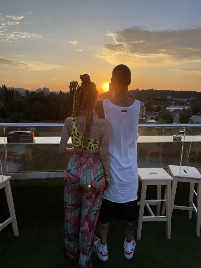 SHISHI RoofTop Beach