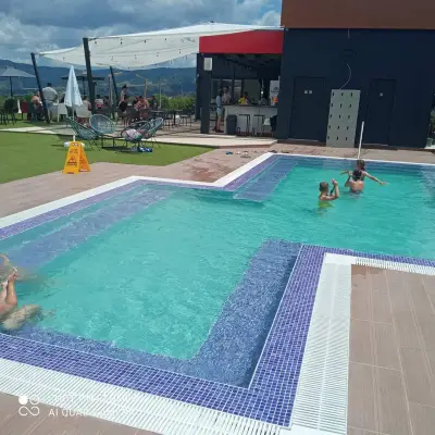 Aqua Zone