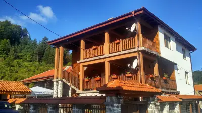 Стефанови къщи