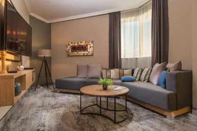 Expo Sofia Hotel - Free Arrival shuttle bus - Free Parking - Free Compliments - Free Wi-Fi