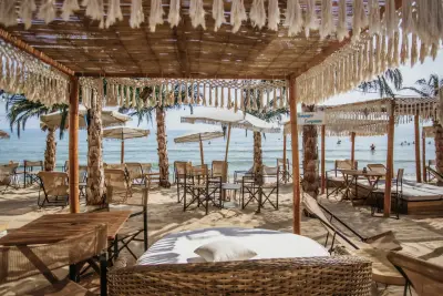 Bamboo Beach food & music