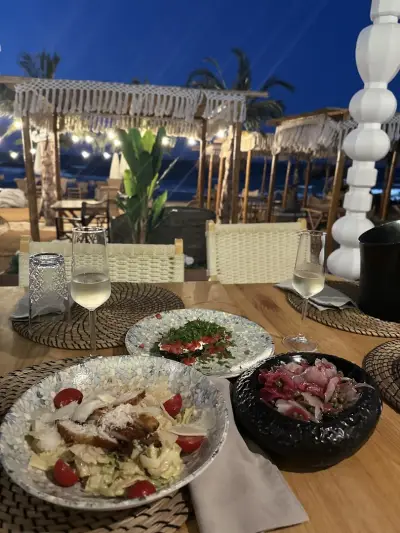 Bamboo Beach food & music